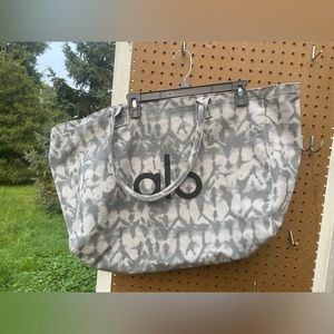 Alo yoga oversized tote bag